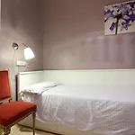 Ferienwohnung Fuer 5 Personen Ca 70 Qm In Barcelona-Eixample, Costa Brava Costa Del Maresme